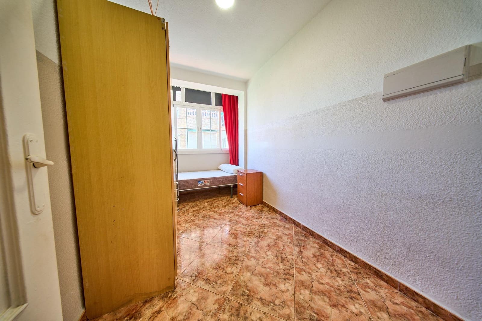 2 quarto Apartamento para venda em Granada cidade - 179 900 € (Ref: 9846627)