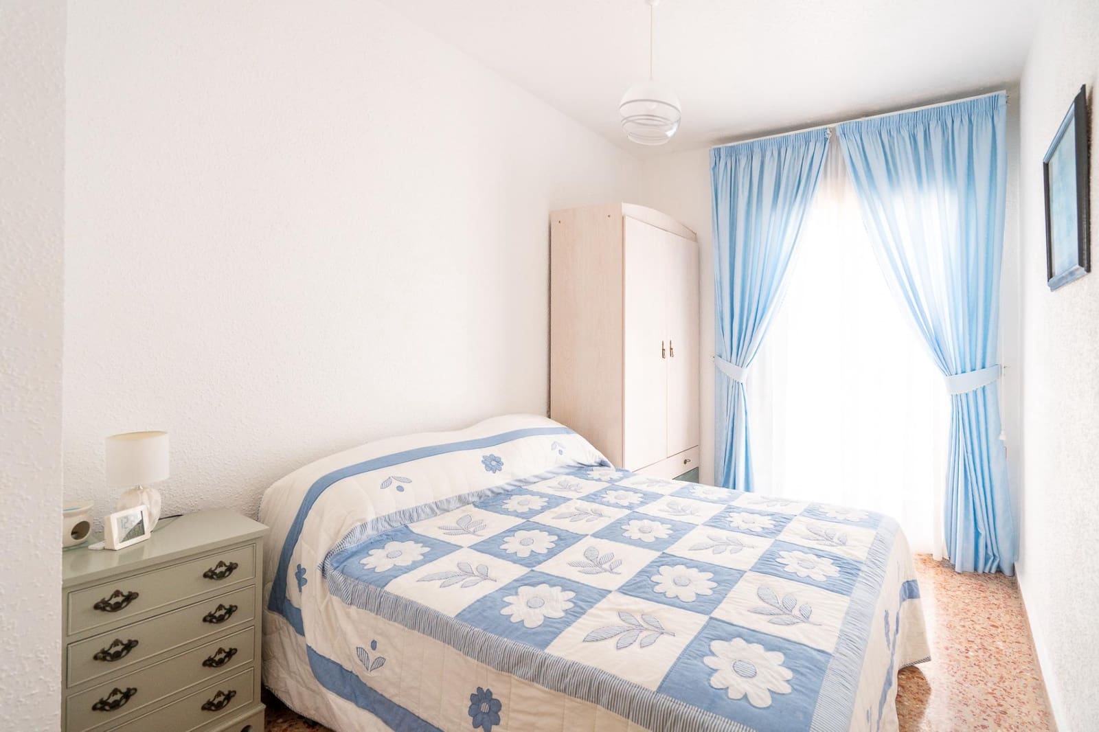 4 soveværelse Rækkehus til leje i Cuevas del Campo - € 400 (Ref: 9851951)