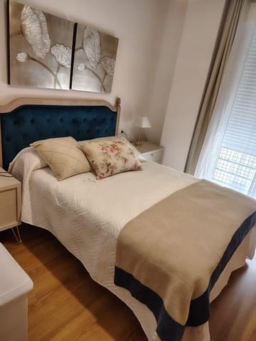 1 slaapkamer Flat te huur in Centro, Granada stad - € 800 (Ref: 9860284)