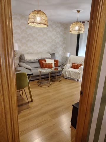 1 slaapkamer Flat te huur in Centro, Granada stad - € 800 (Ref: 9860284)