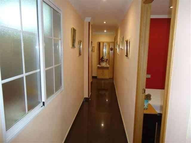 Piso de 3 habitaciones en Granada ciudad en alquiler - 1.000 € (Ref: 9860285)