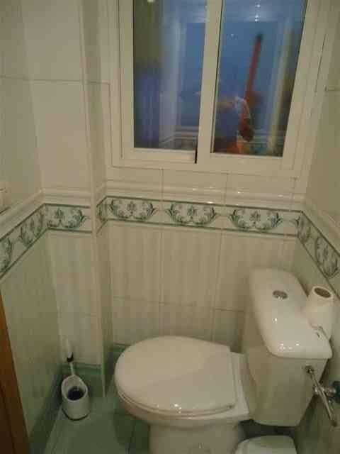 Piso de 3 habitaciones en Granada ciudad en alquiler - 1.000 € (Ref: 9860285)