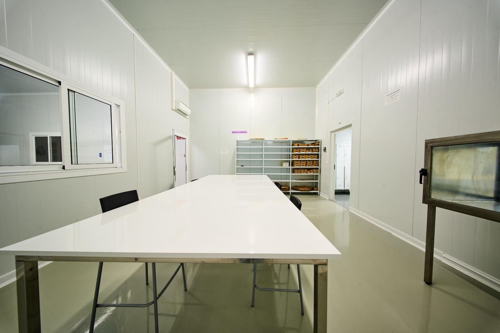 Entreprise à vendre à Baza - 659 900 € (Ref: 9860286)