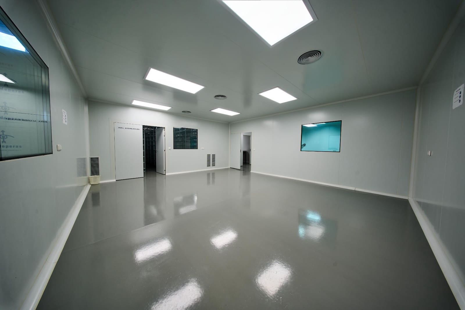 Entreprise à vendre à Baza - 659 900 € (Ref: 9860286)
