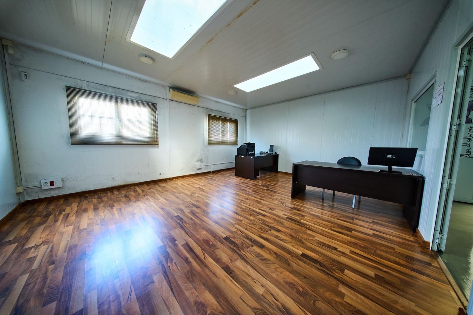 Entreprise à vendre à Baza - 659 900 € (Ref: 9860286)