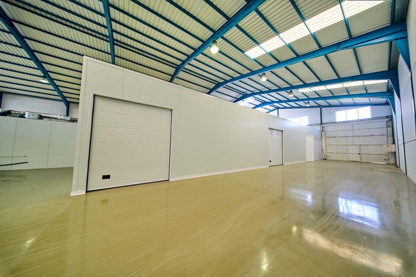 Entreprise à vendre à Baza - 659 900 € (Ref: 9860286)