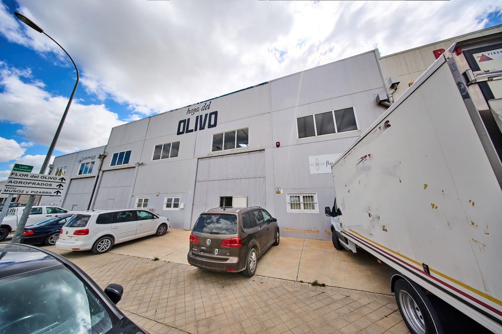 Entreprise à vendre à Baza - 659 900 € (Ref: 9860286)