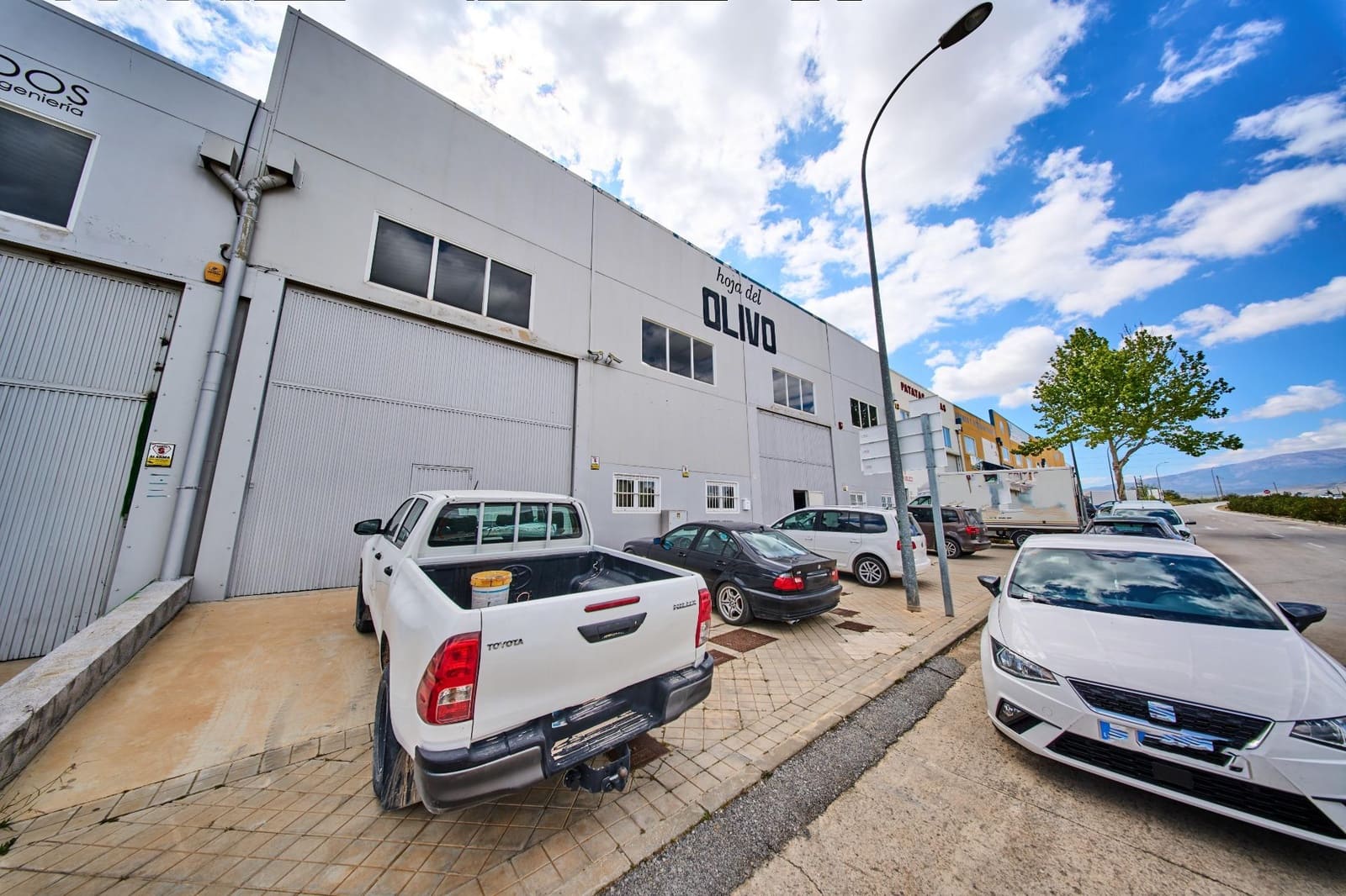 Entreprise à vendre à Baza - 659 900 € (Ref: 9860286)