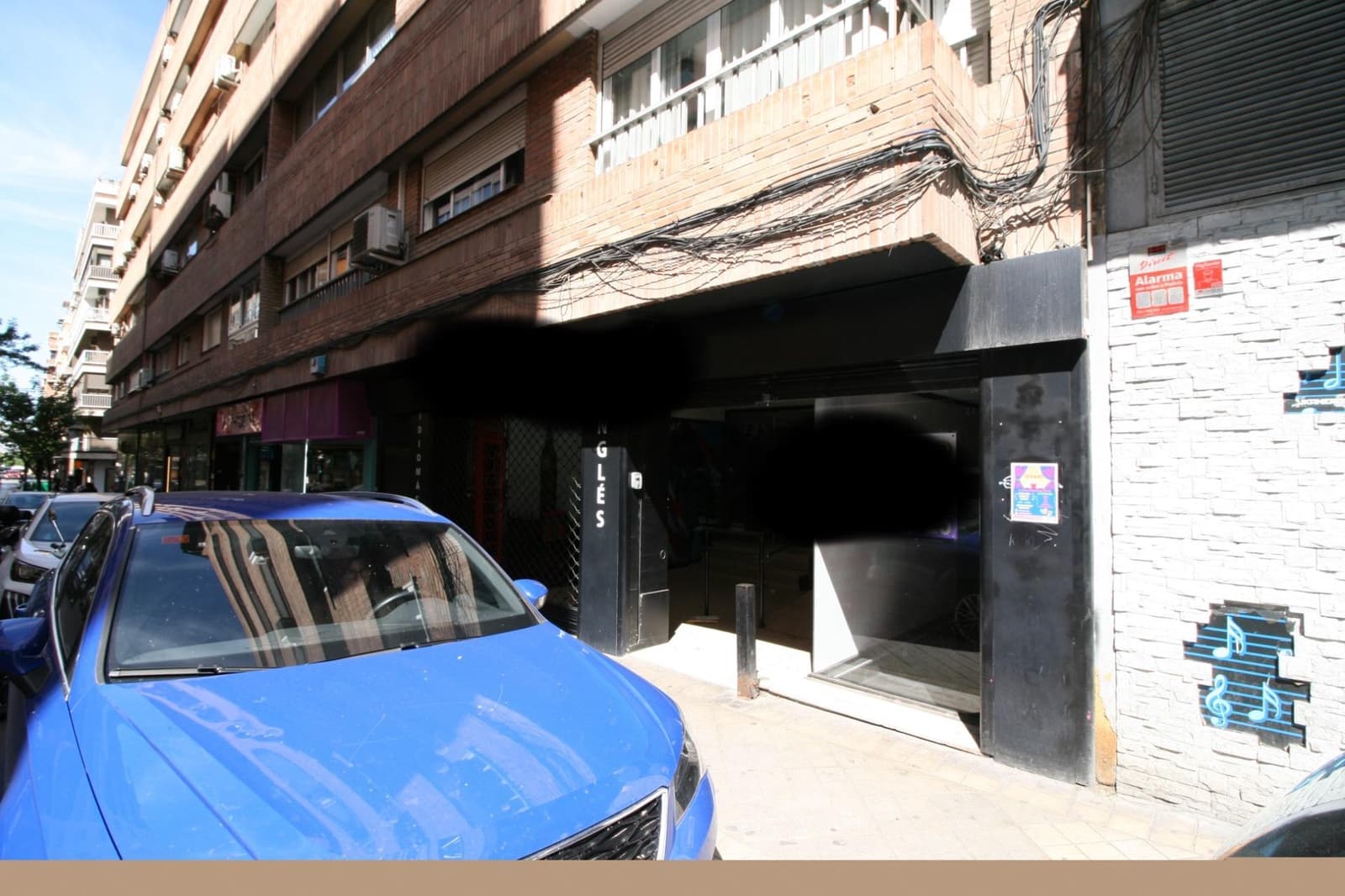 Commercial for rent in Granada city - € 2,200 (Ref: 9862043)