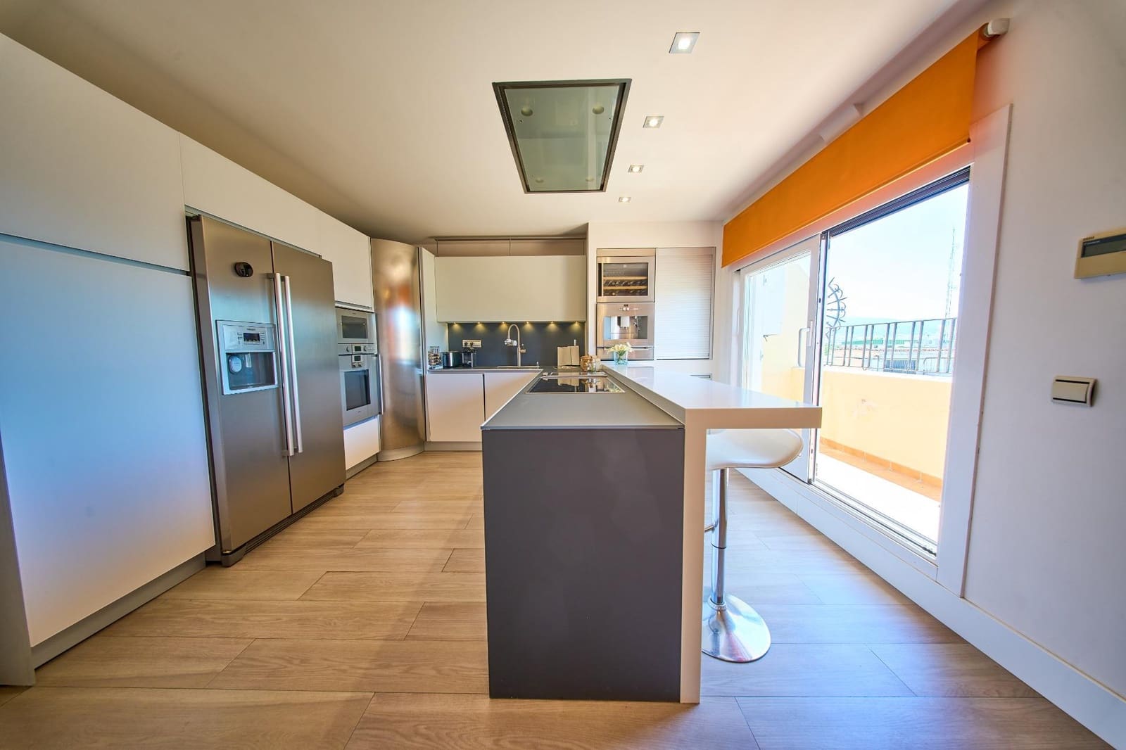 2 slaapkamer Penthouse te koop in Granada stad - € 850.000 (Ref: 9865387)
