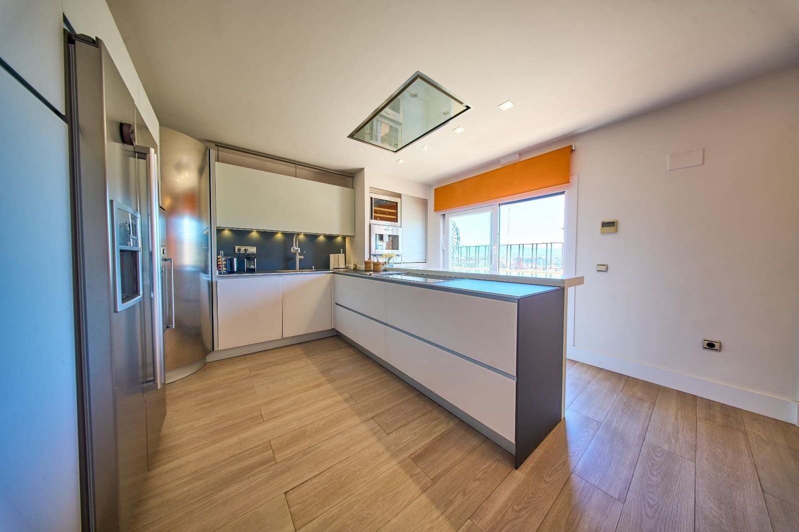 2 slaapkamer Penthouse te koop in Granada stad - € 850.000 (Ref: 9865387)