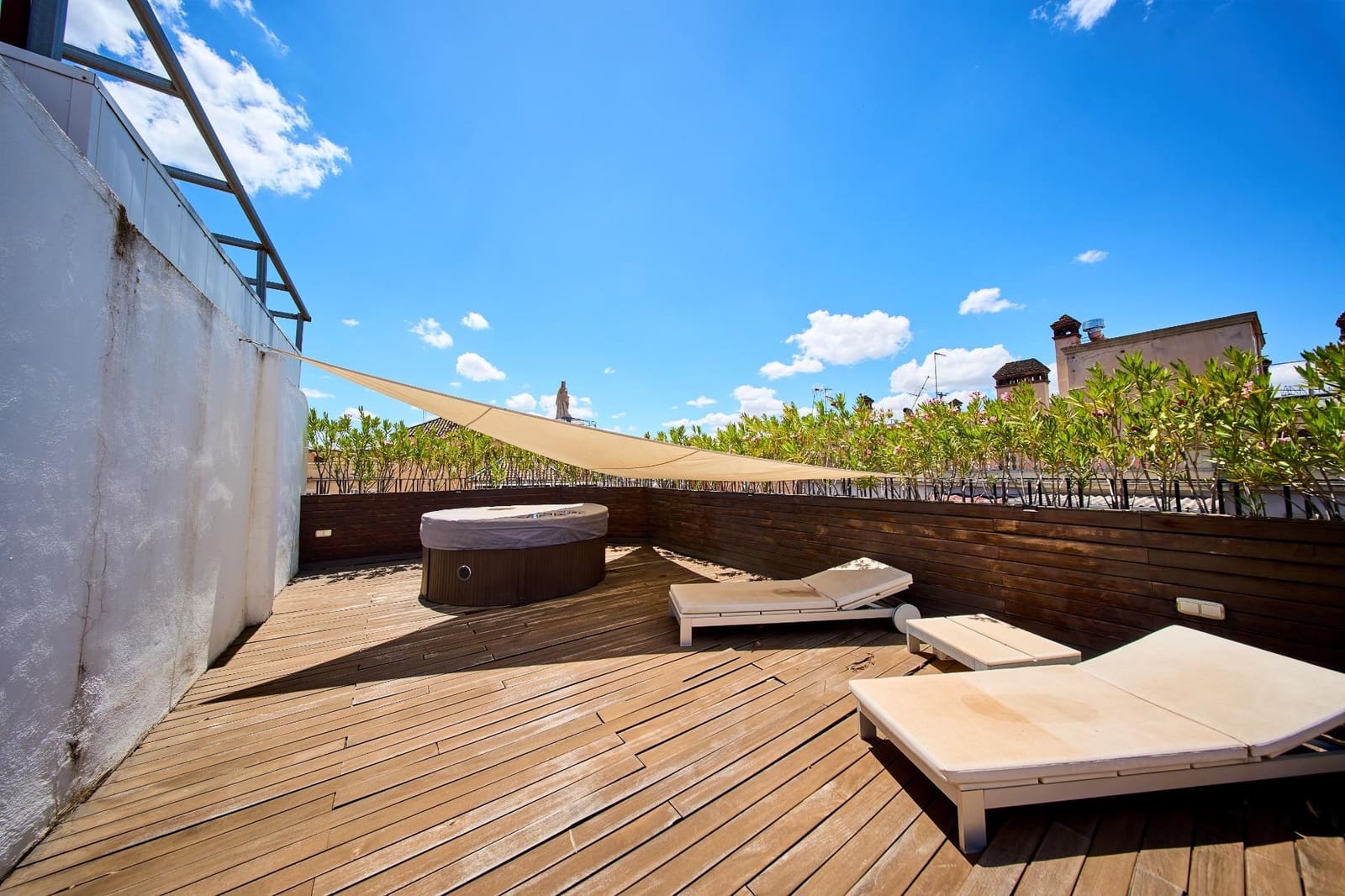2 slaapkamer Penthouse te koop in Granada stad - € 850.000 (Ref: 9865387)