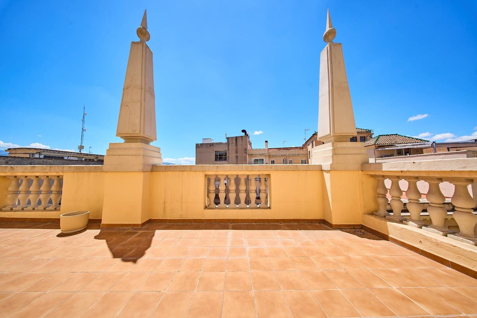 2 slaapkamer Penthouse te koop in Granada stad - € 850.000 (Ref: 9865387)