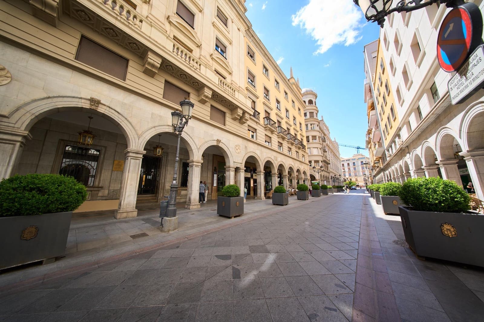 2 slaapkamer Penthouse te koop in Granada stad - € 850.000 (Ref: 9865387)