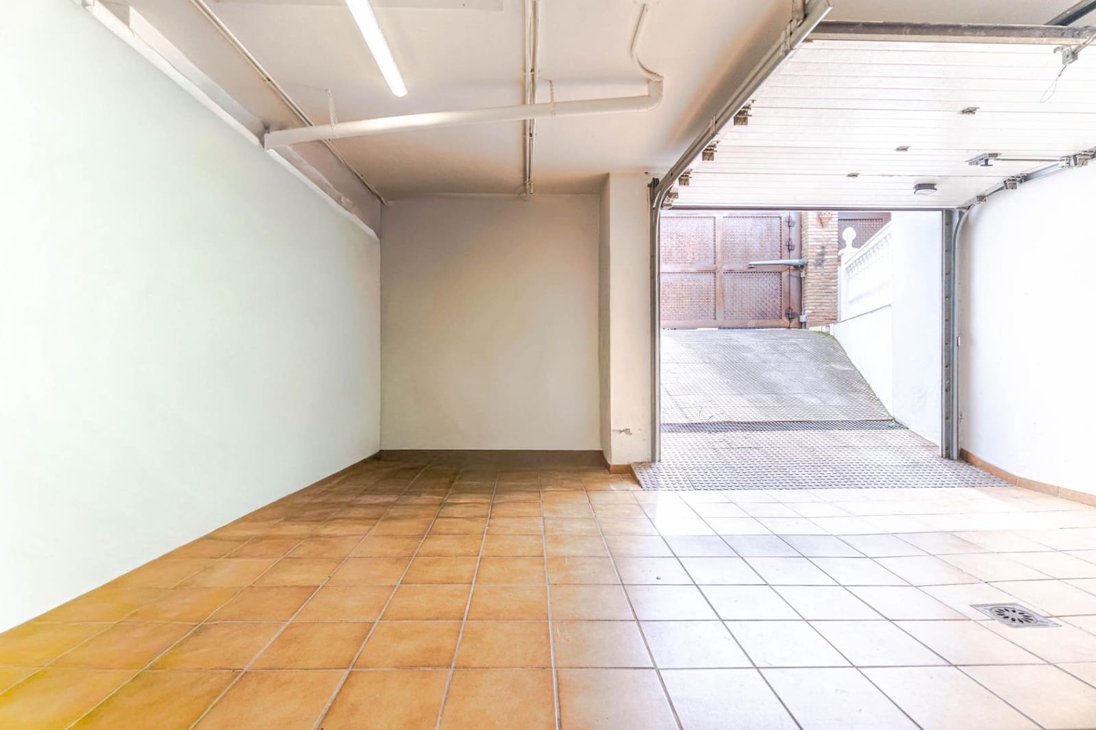 4 slaapkamer Villa te koop in Ogijares met garage - € 530.000 (Ref: 9867148)