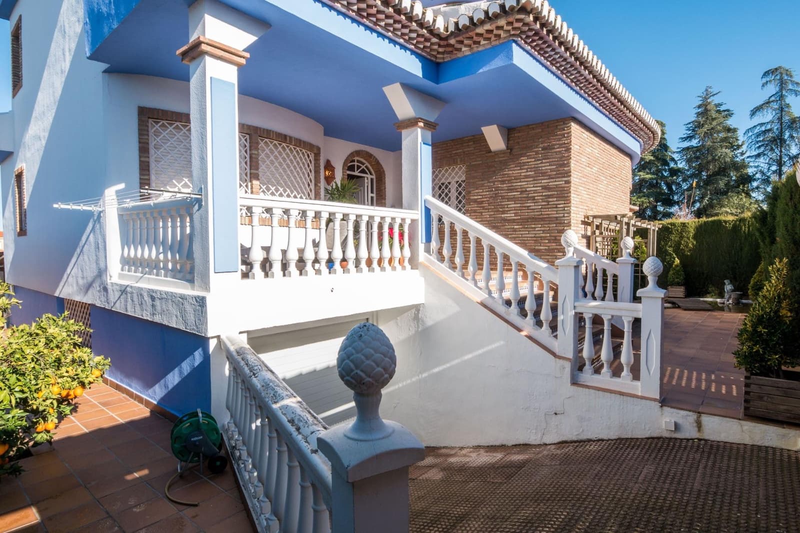 4 slaapkamer Villa te koop in Ogijares met garage - € 530.000 (Ref: 9867148)