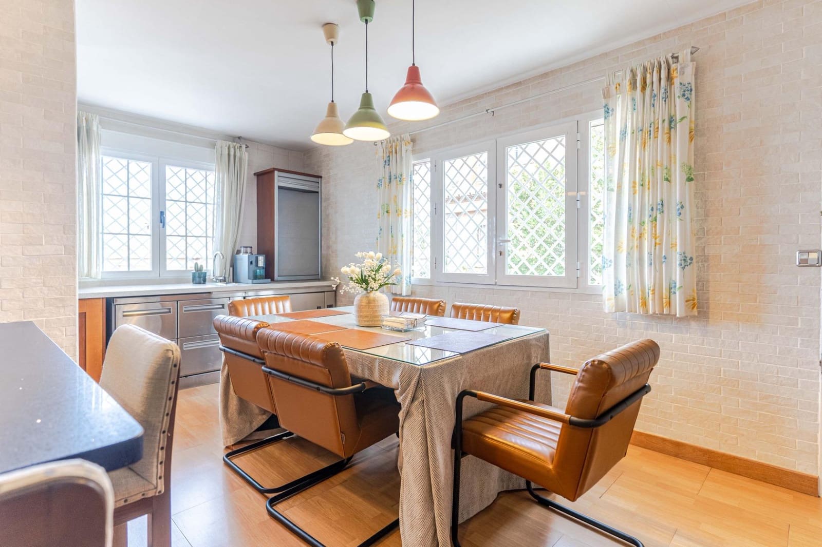 4 slaapkamer Villa te koop in Ogijares met garage - € 530.000 (Ref: 9867148)