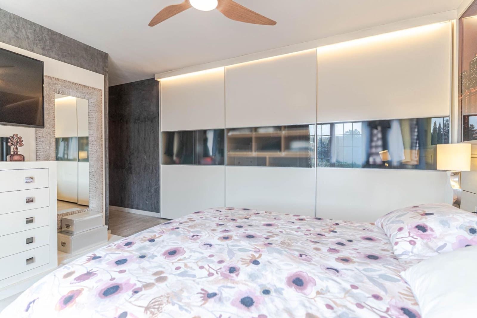 4 slaapkamer Villa te koop in Ogijares met garage - € 530.000 (Ref: 9867148)