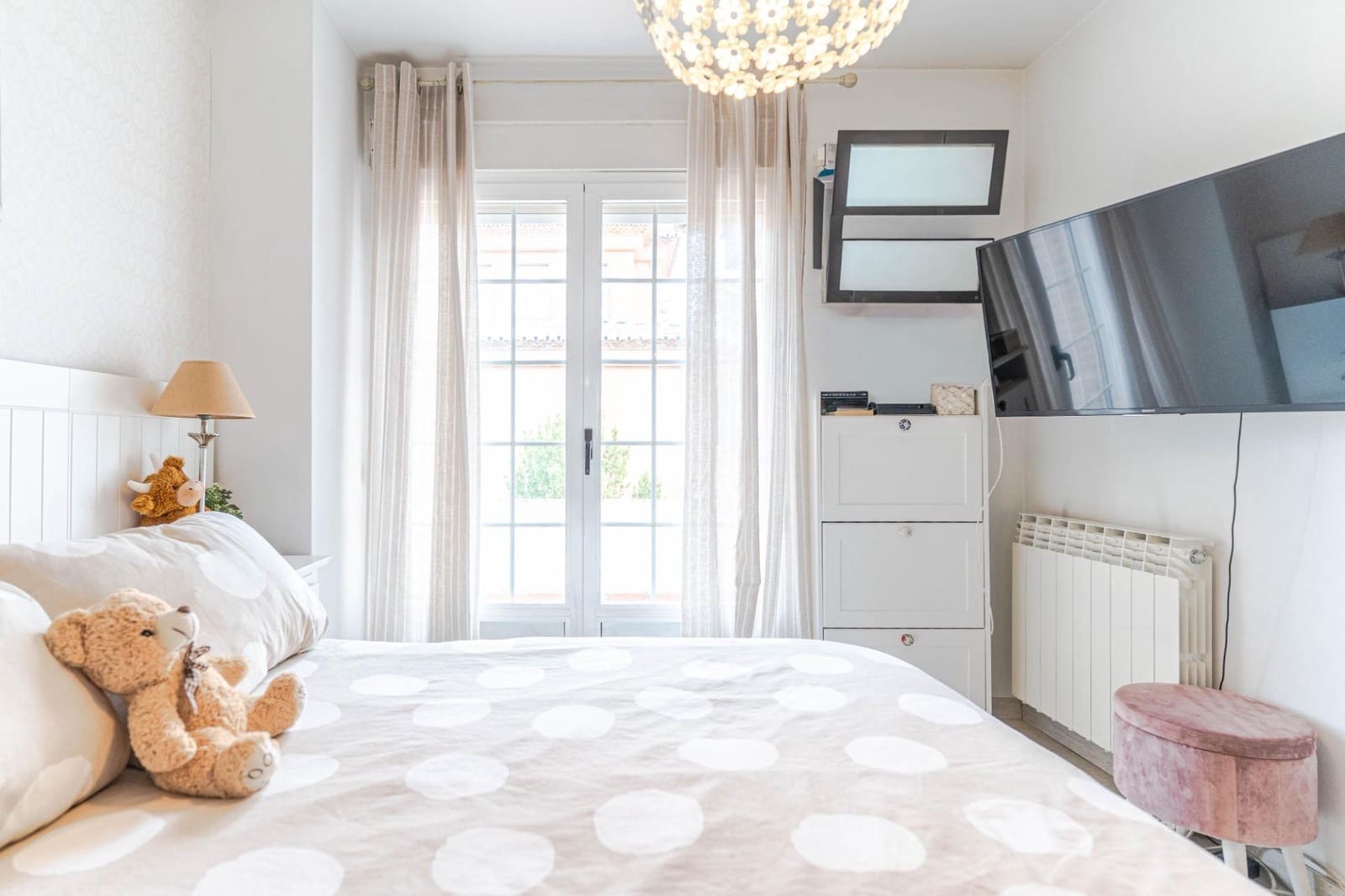 4 slaapkamer Villa te koop in Ogijares met garage - € 530.000 (Ref: 9867148)