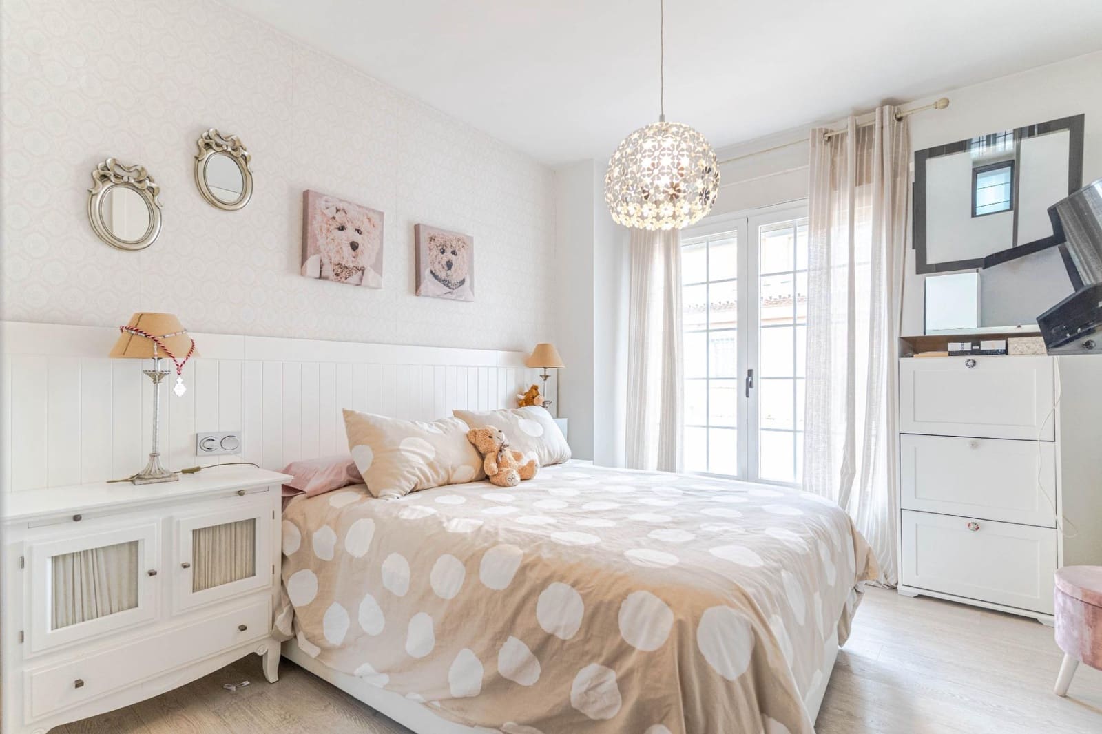 4 slaapkamer Villa te koop in Ogijares met garage - € 530.000 (Ref: 9867148)