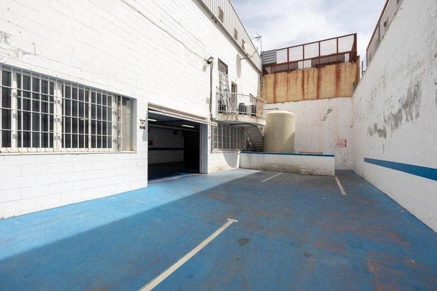 Commercial for rent in Granada city with garage - € 4,500 (Ref: 9873703)