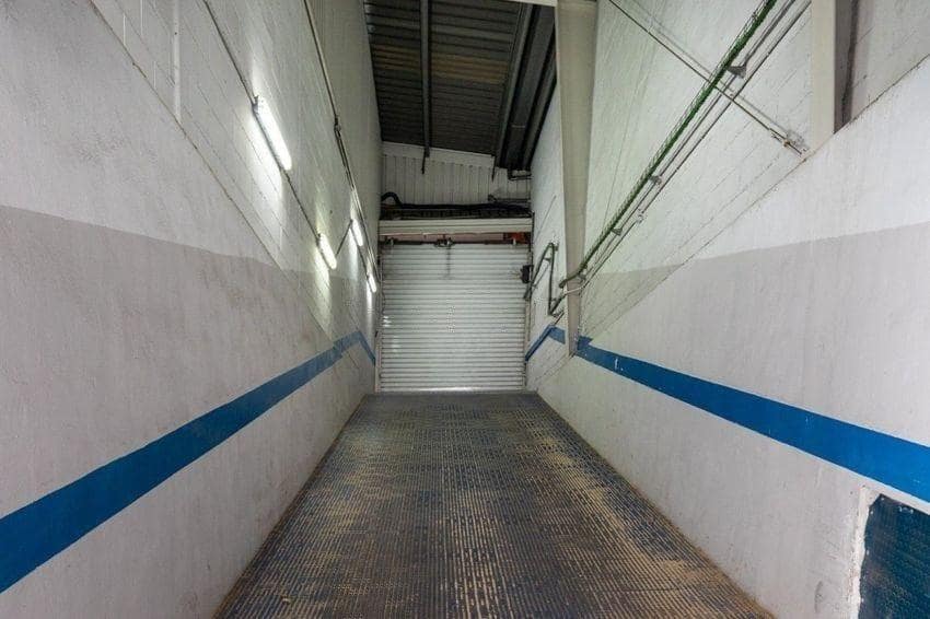 Commercial for rent in Granada city with garage - € 4,500 (Ref: 9873703)