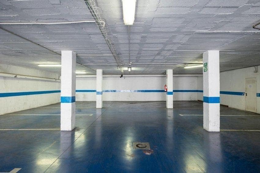 Commercial for rent in Granada city with garage - € 4,500 (Ref: 9873703)
