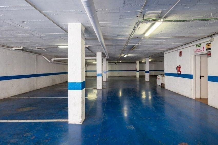 Commercial for rent in Granada city with garage - € 4,500 (Ref: 9873703)