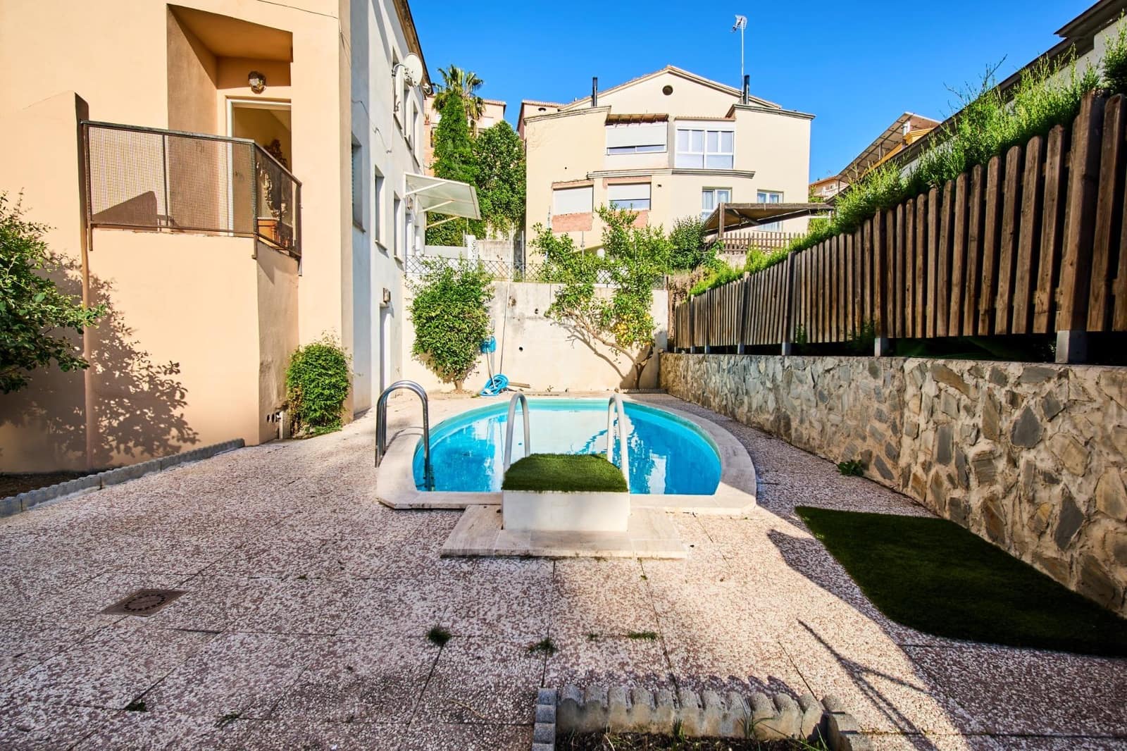 4 makuuhuone Rivitalo myytävänä paikassa Cenes de la Vega - 250 000 € (Ref: 9873704)
