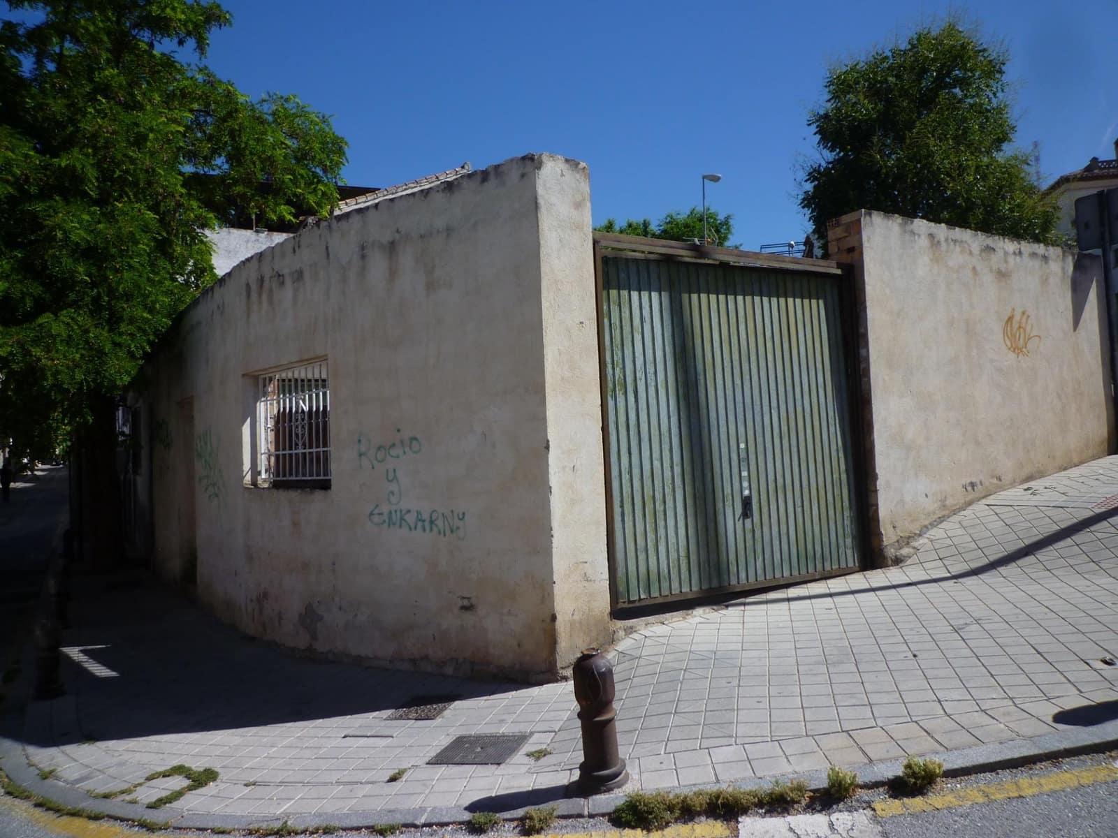 Building Plot for sale in Granada city - € 49,000 (Ref: 9876621)