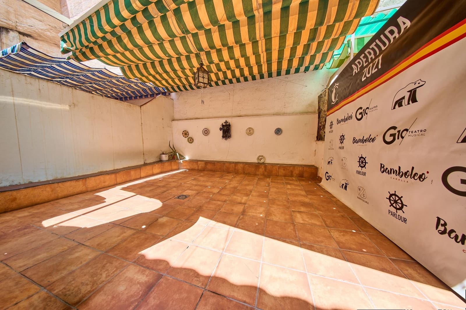 4 sypialnia Mieszkanie na sprzedaż w Miasto Grenada z garażem - 430 000 € (Ref: 9879017)