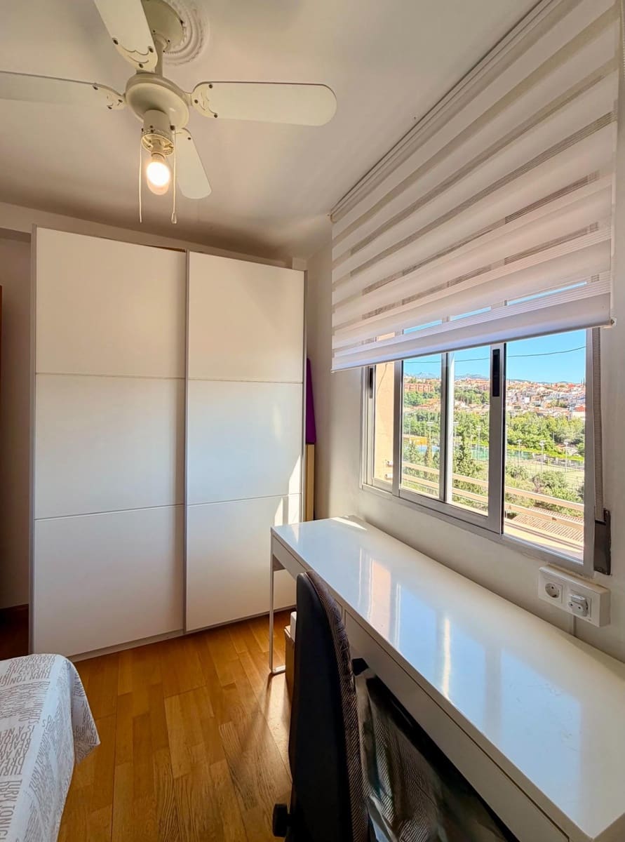 3 soveværelse Lejlighed til salg i Granada by - € 230.000 (Ref: 9882092)