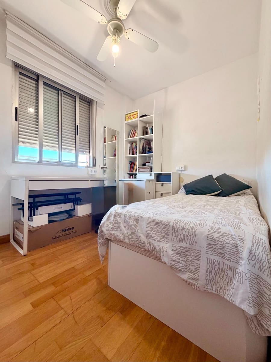 3 soveværelse Lejlighed til salg i Granada by - € 230.000 (Ref: 9882092)