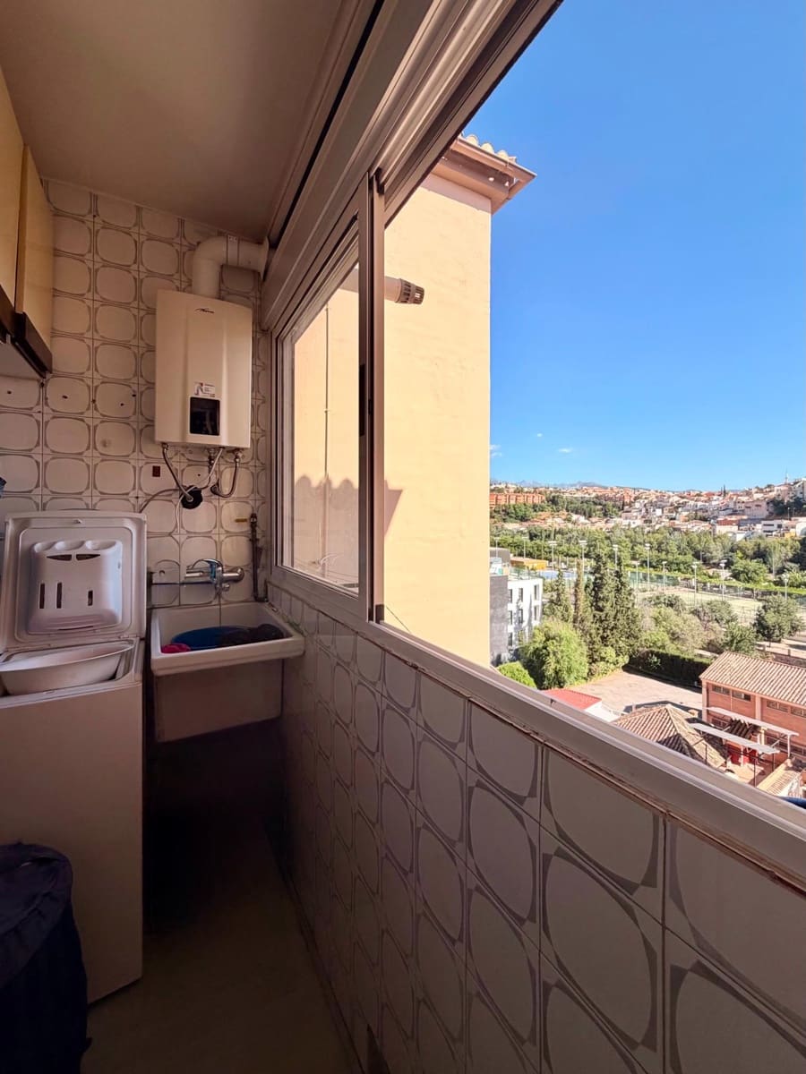 3 soveværelse Lejlighed til salg i Granada by - € 230.000 (Ref: 9882092)