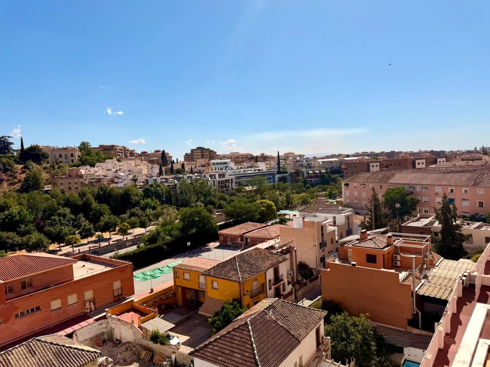 3 soveværelse Lejlighed til salg i Granada by - € 230.000 (Ref: 9882092)