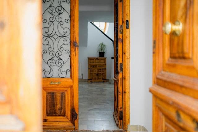 7 bedroom Villa for sale in Huescar with garage - € 649,000 (Ref: 9889008)