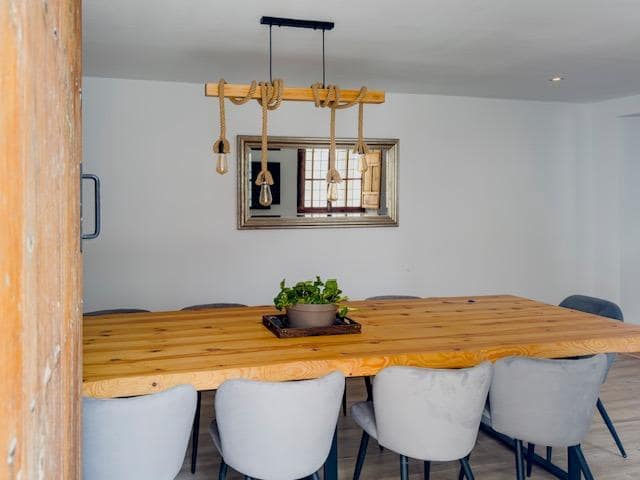 7 bedroom Villa for sale in Huescar with garage - € 649,000 (Ref: 9889008)