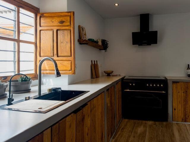 7 bedroom Villa for sale in Huescar with garage - € 649,000 (Ref: 9889008)