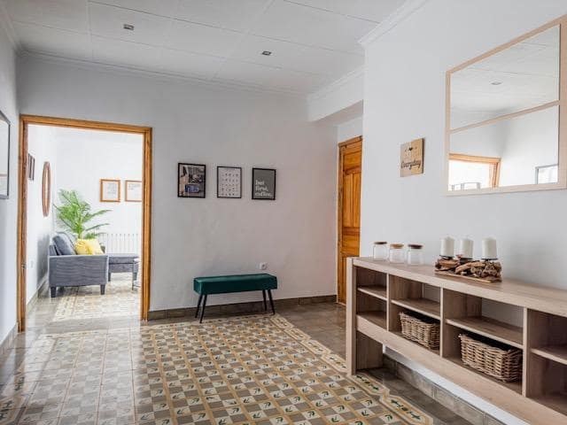 7 bedroom Villa for sale in Huescar with garage - € 649,000 (Ref: 9889008)