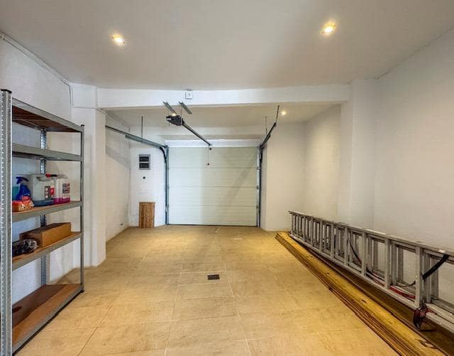 7 bedroom Villa for sale in Huescar with garage - € 649,000 (Ref: 9889008)