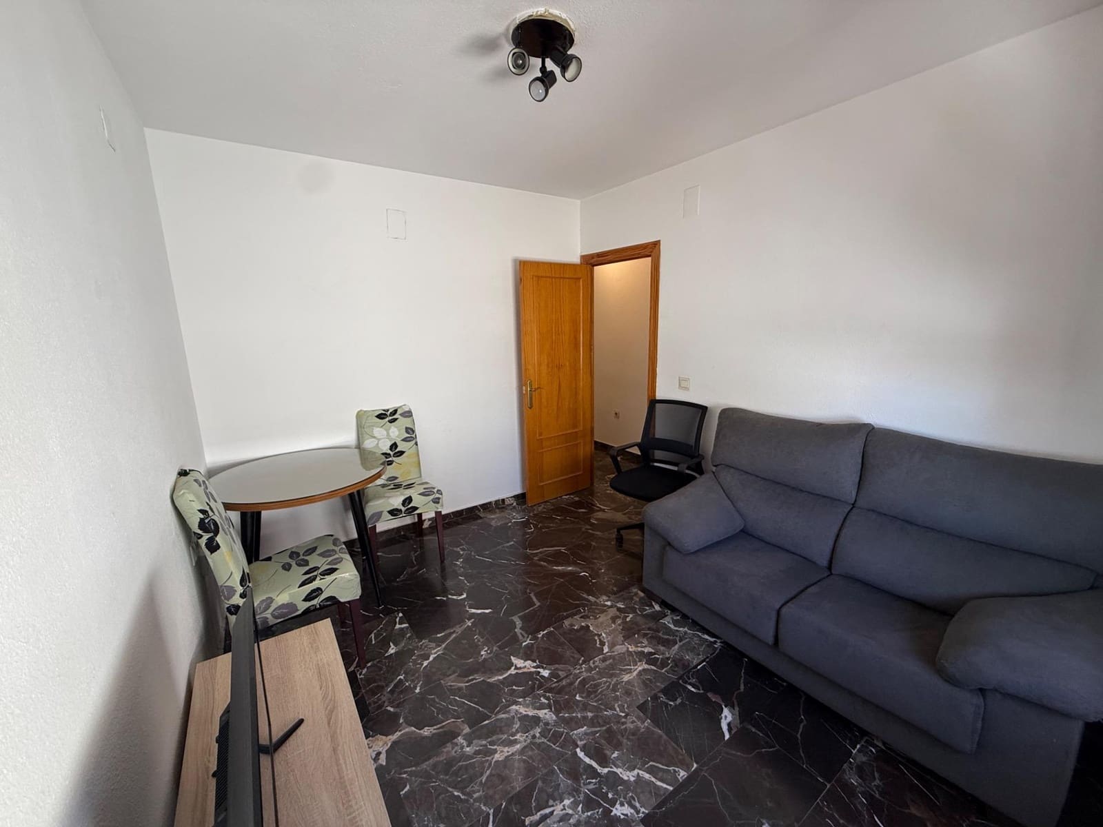 1 sovrum Lägenhet att hyra i Granada stad - 630 € (Ref: 9890568)