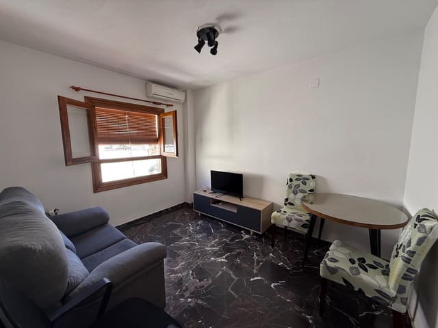1 sovrum Lägenhet att hyra i Granada stad - 630 € (Ref: 9890568)