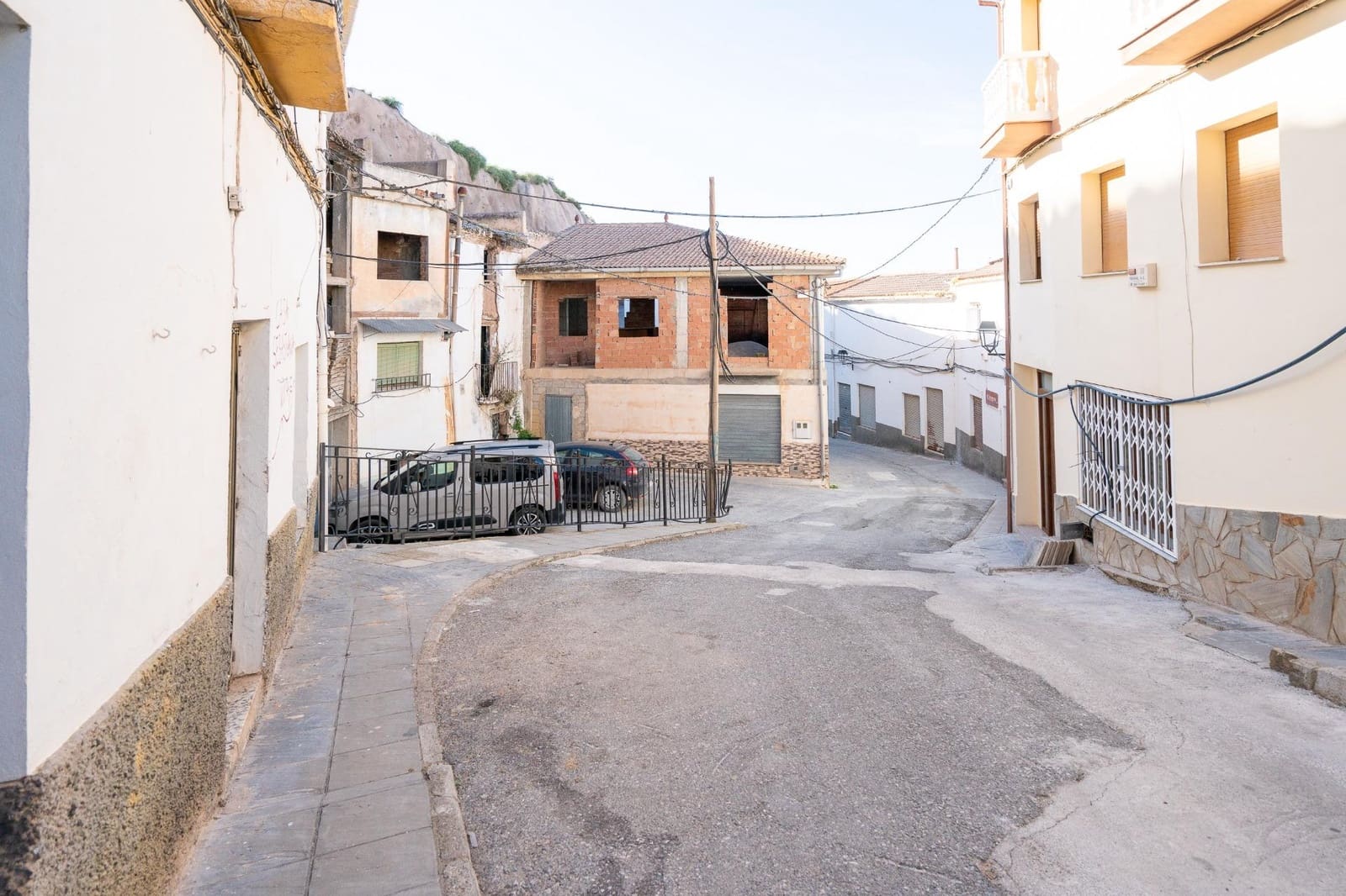 Reihenhaus zu verkaufen in Zujar - 75.000 € (Ref: 9890569)