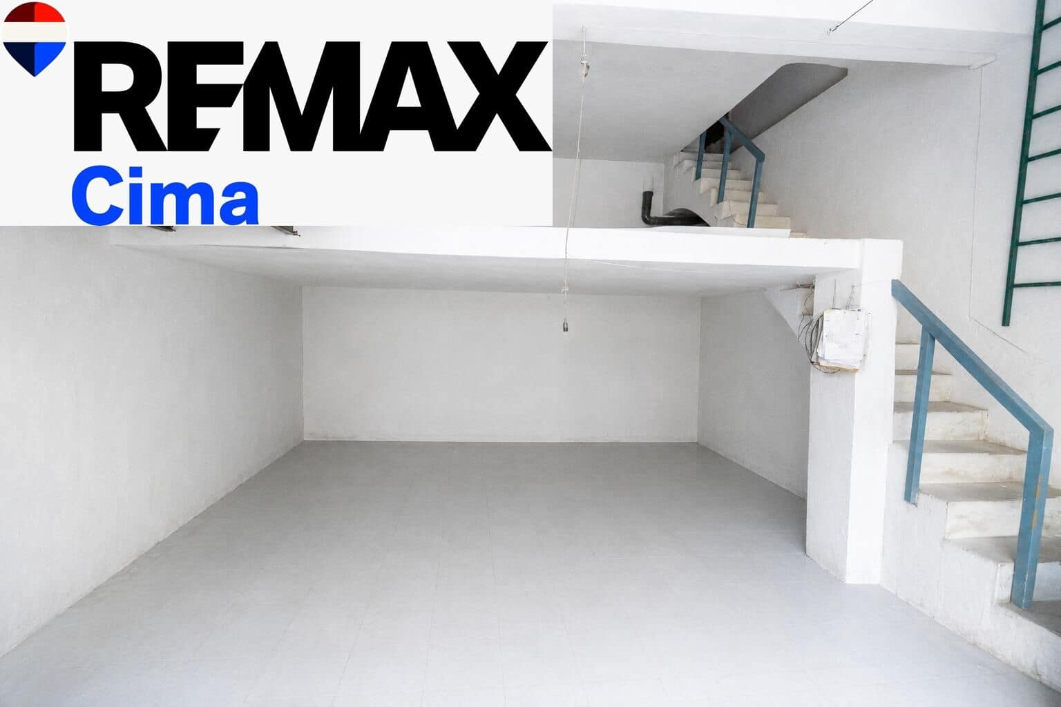 Adosado en Zújar en venta - 69.900 € (Ref: 9890569)