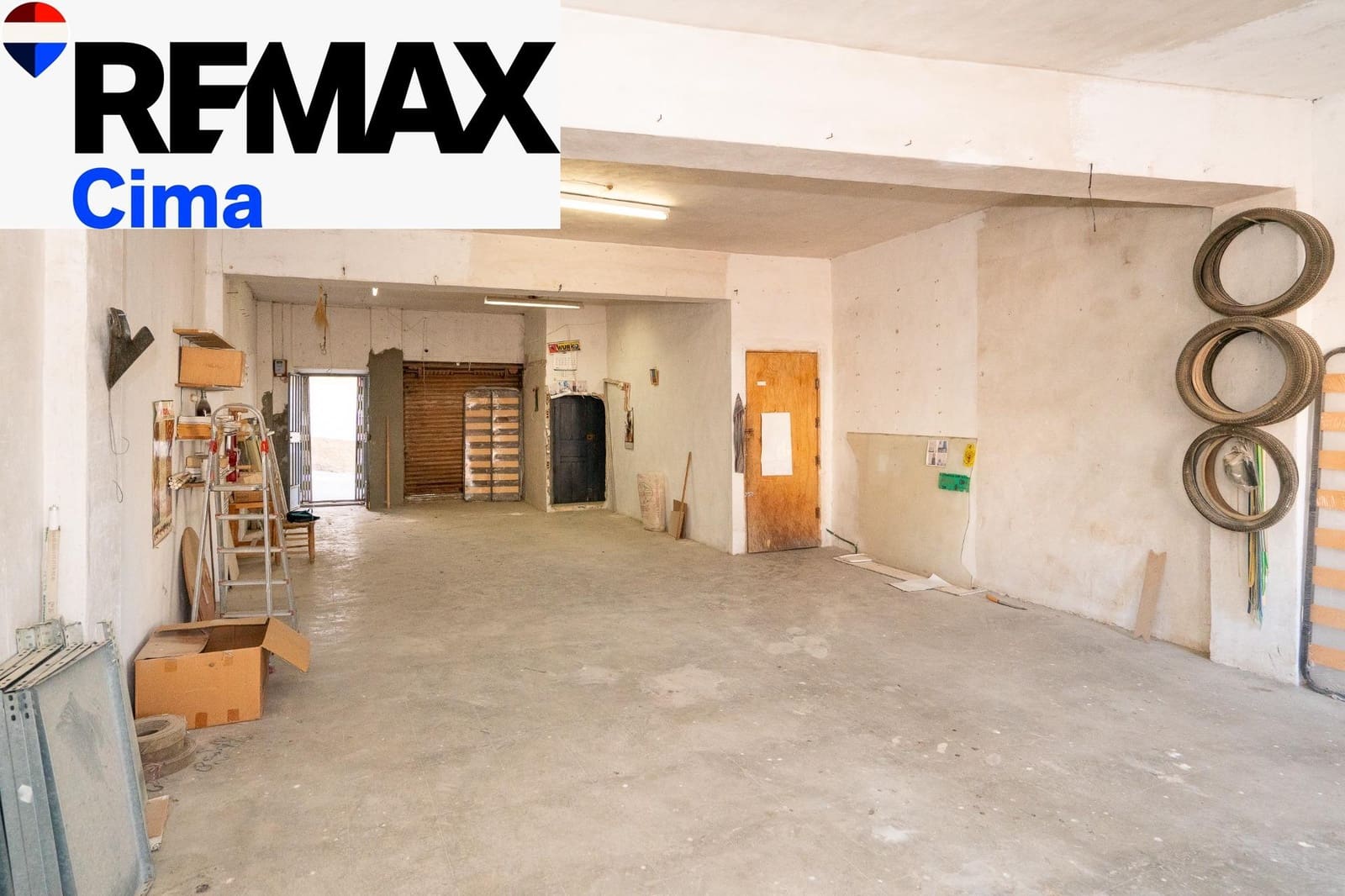 Adosado en Zújar en venta - 69.900 € (Ref: 9890569)