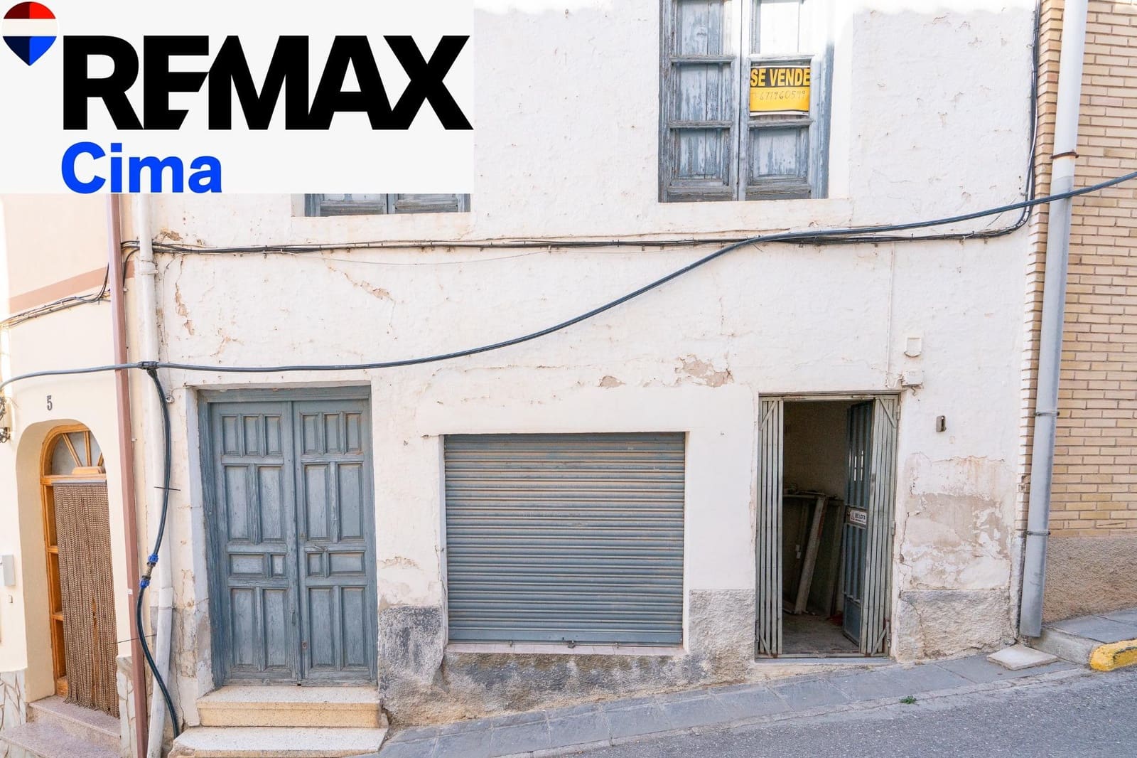 Adosado en Zújar en venta - 69.900 € (Ref: 9890569)