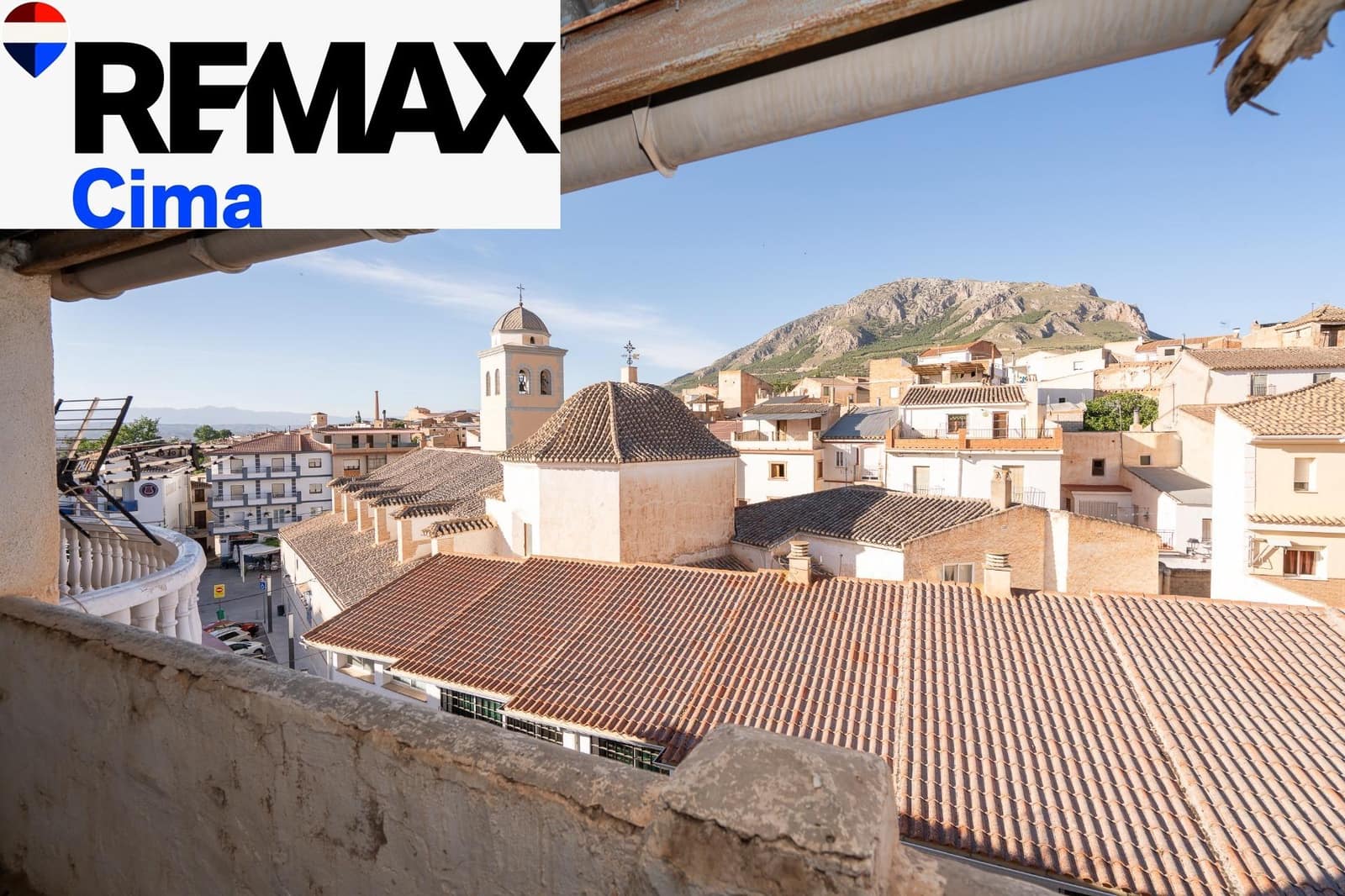 Adosado en Zújar en venta - 69.900 € (Ref: 9890569)
