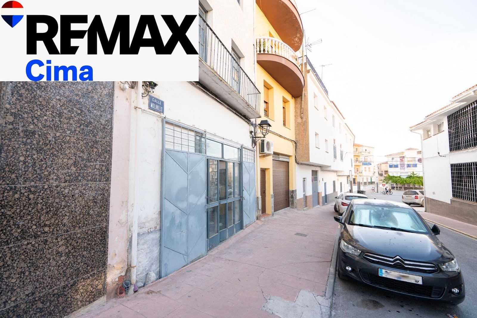 Adosado en Zújar en venta - 69.900 € (Ref: 9890569)