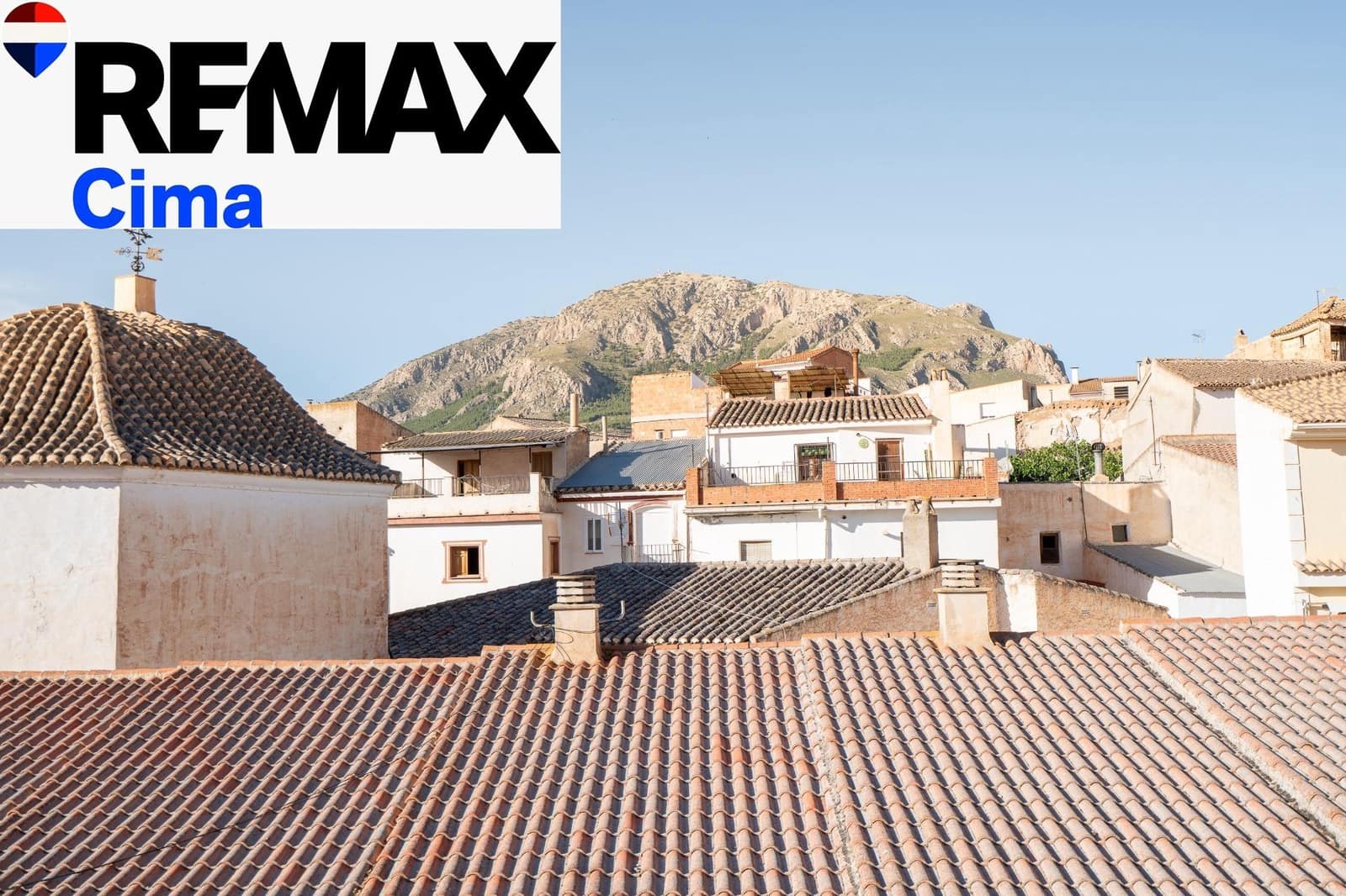 Adosado en Zújar en venta - 69.900 € (Ref: 9890569)