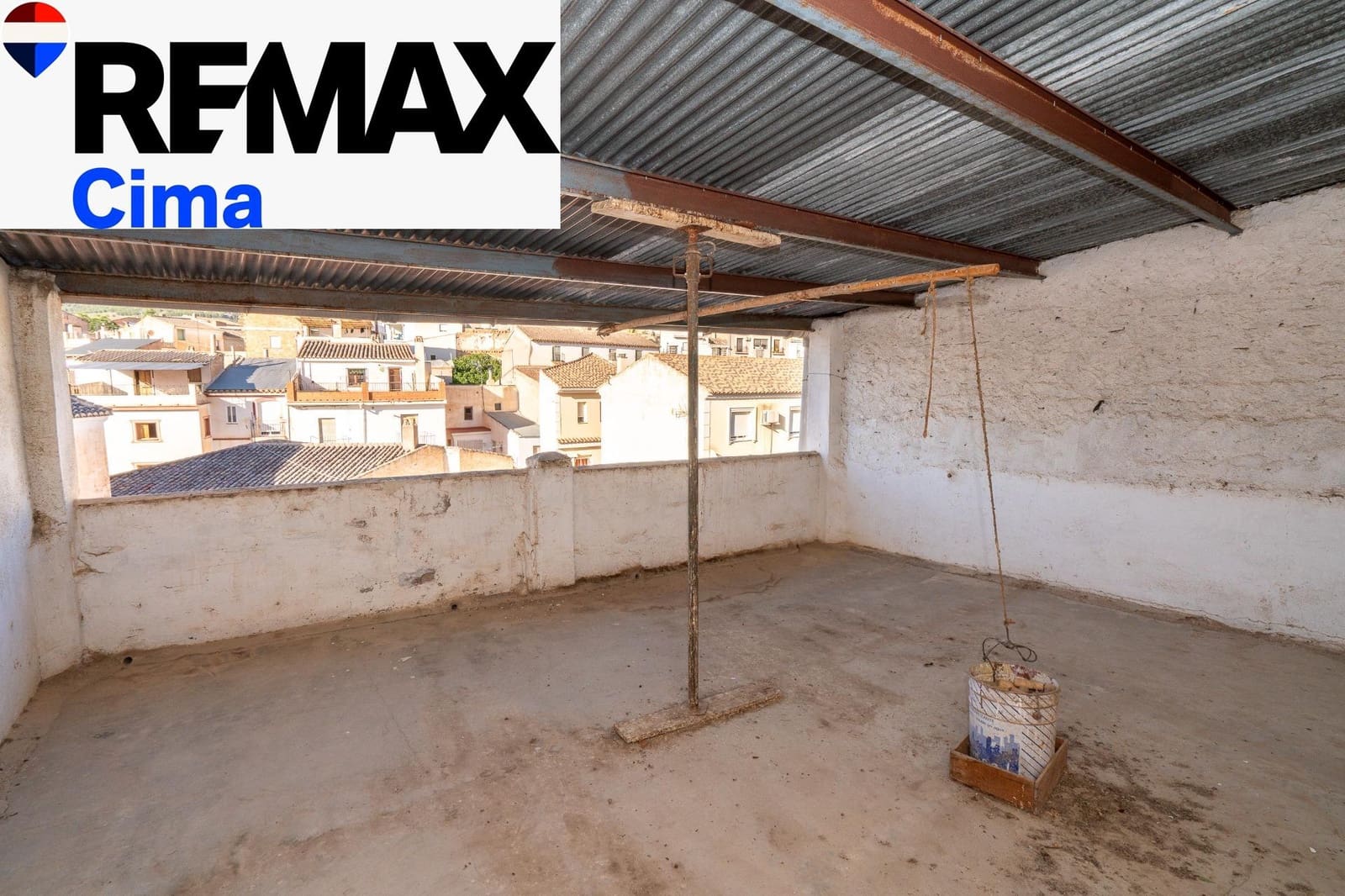 Adosado en Zújar en venta - 69.900 € (Ref: 9890569)